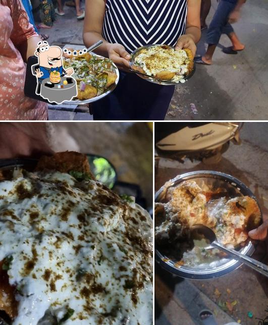 Chaat at Pappu Pandit Sharma Pani Poori