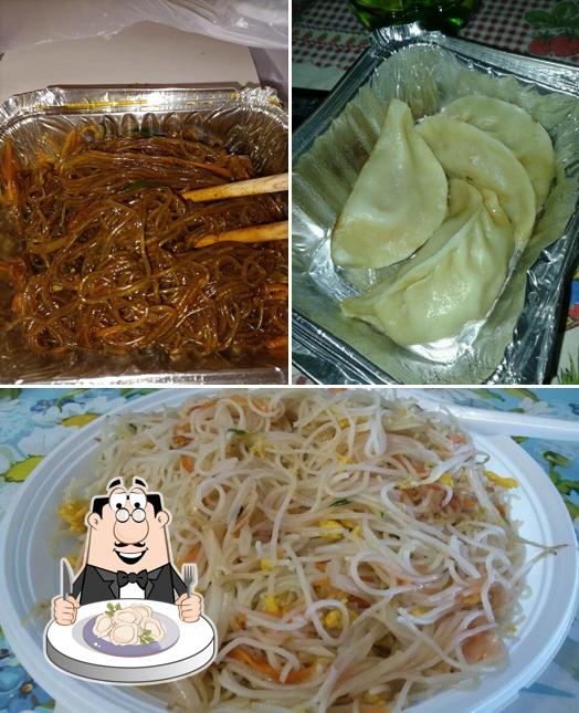 Ravioli cinesi al Rosticceria Cinese La Fortuna Bologna