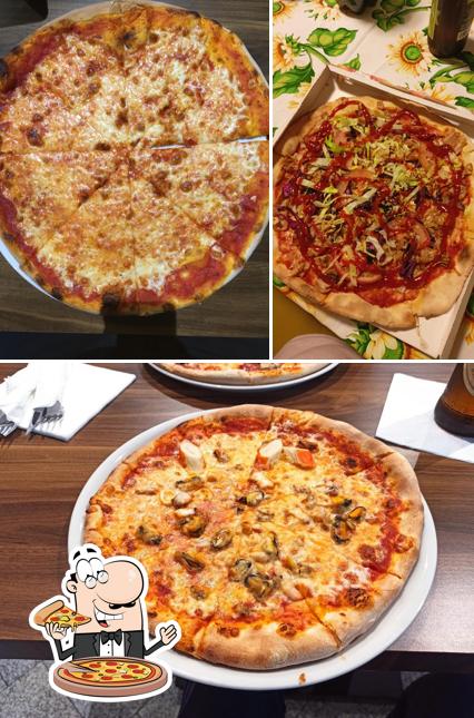 A SPIANATA-ROVIGO ISTANBUL PIZZA-KEBAP-GRILL, puoi assaggiare una bella pizza