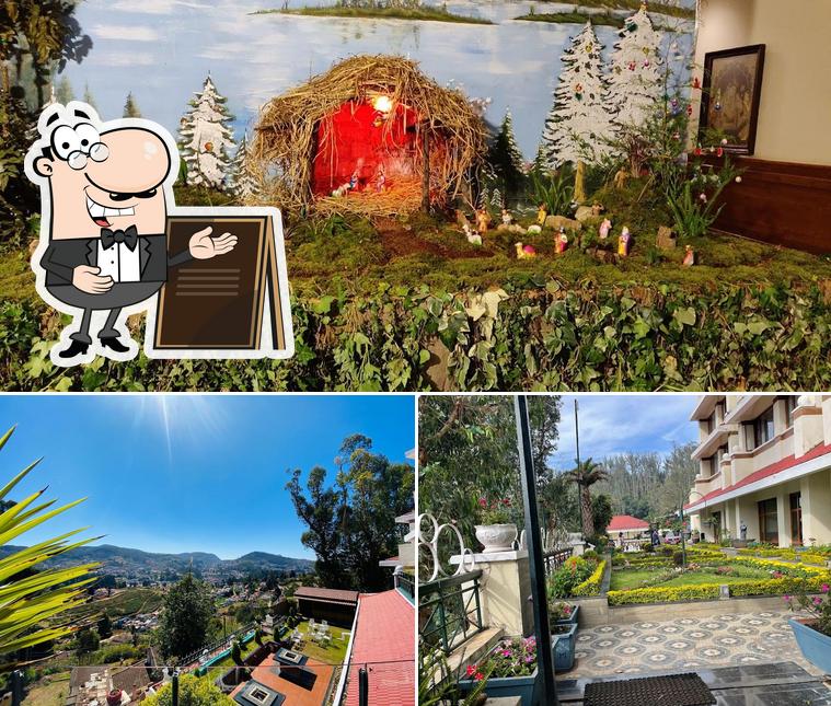 Enjoy the view at the outside area of Toda Cafe