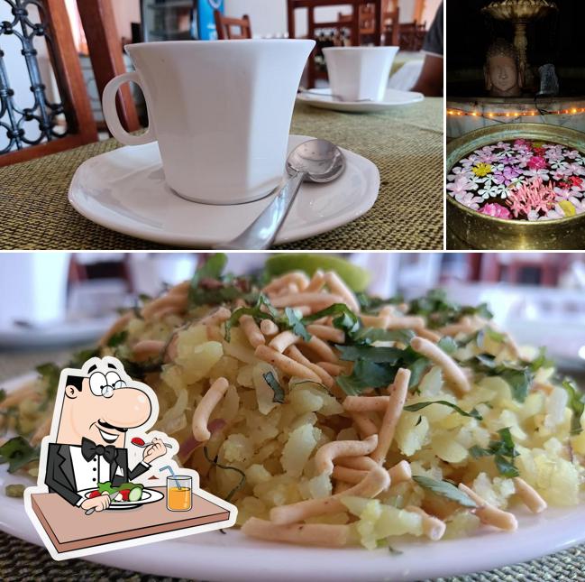 Food at Karohi Haveli