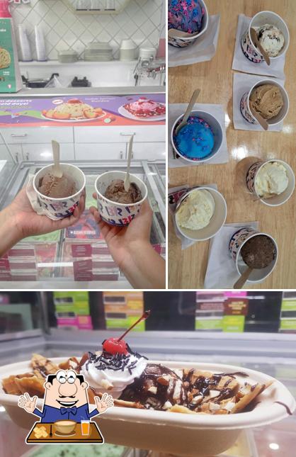 Banana split at Baskin Robbins