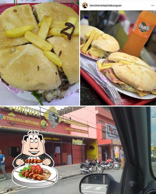 O J.Burguer se destaca pelo comida e exterior