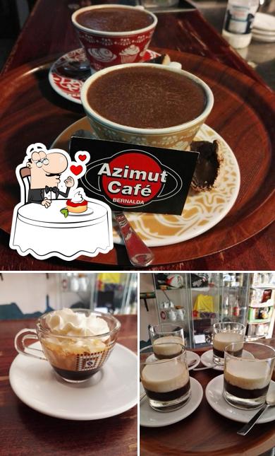 Azimut Cafe serve un'ampia selezione di dolci
