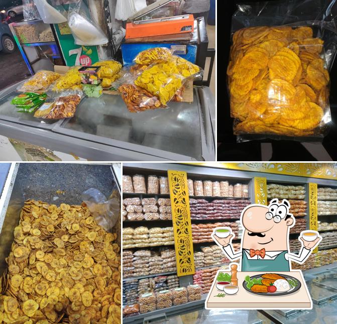 Food at Chaithram HOT Chips & Spices