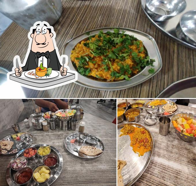 Meals at Shri Ram Bharose Hotel