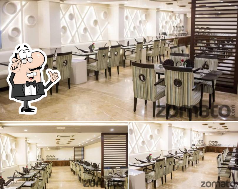 Check out how Lazeez looks inside