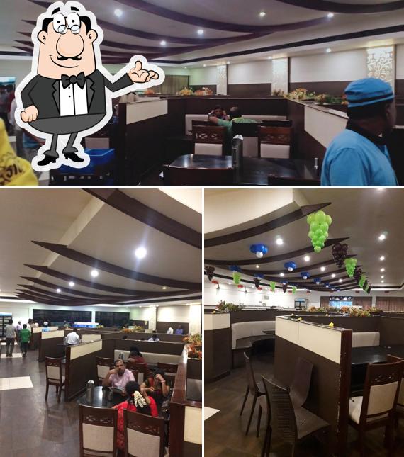 The interior of Vaira Maaligai Restaurant