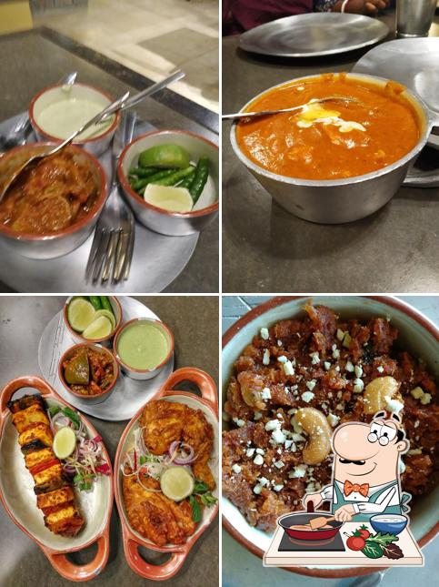 Chicken curry at Rang De Basanti Dhaba & Bar - Star Mall, Madhyamgram