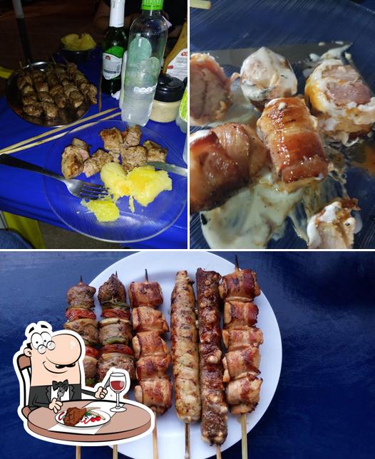 Escolha refeições de carne no Paulo Espetos