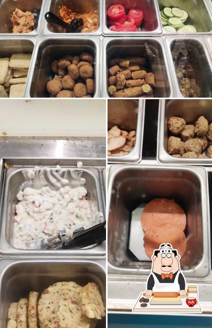 Subway Gaur City Mall provides a variety of desserts