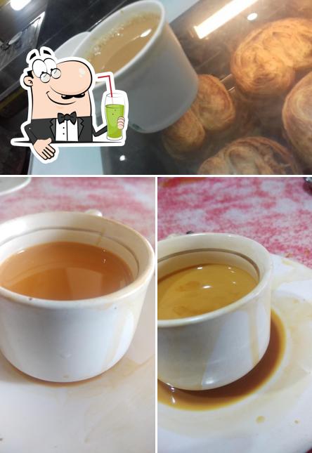 Enjoy a drink at TEN 11 RESTAURANT