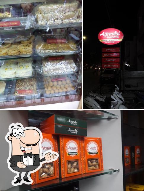 Look at the pic of Shri Agrawal Sweets