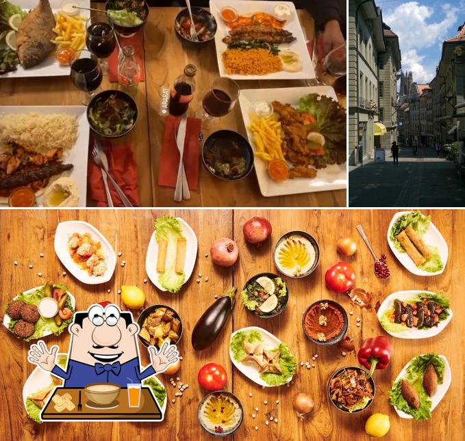 La cibo e esterno del ristorante