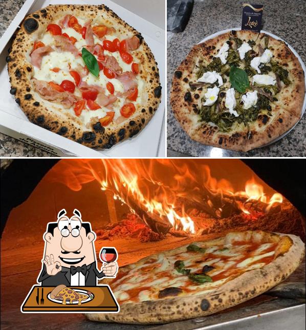 Scegli tra le molte varianti di pizza