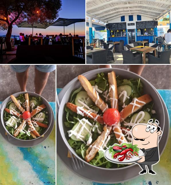 Prenditi la cucina di mare a Kubus Beach Bar