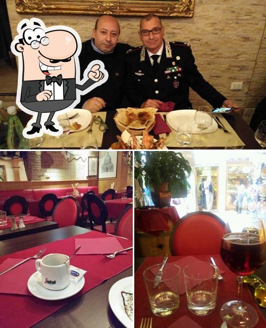 Dai un'occhiata agli interni di da sabrina