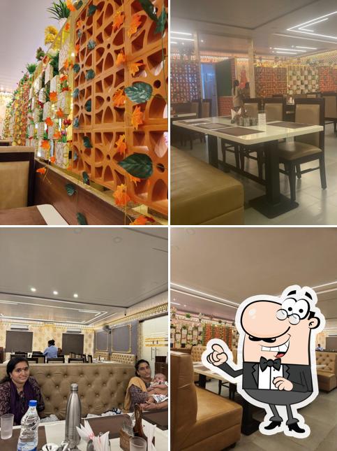 The interior of Rajabhojanam