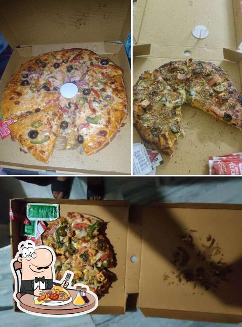 Order different variants of pizza