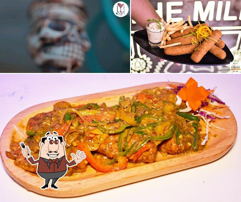 Meals at Live Your Life : The Music Pub