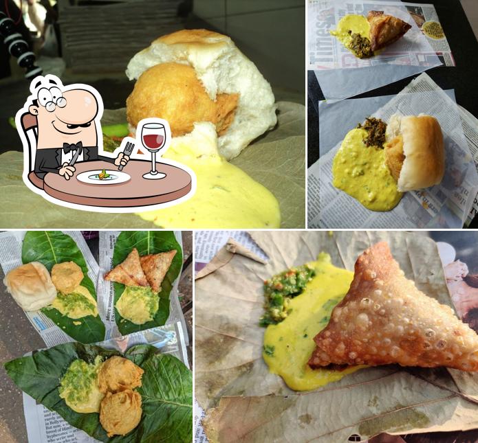 Meals at Rajmata Vadapav Center