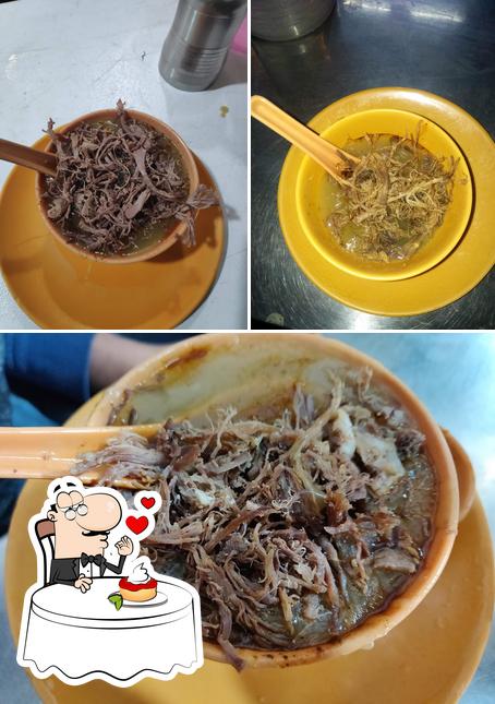 Qamar Bhai - Paya Soup Wale serves a range of desserts