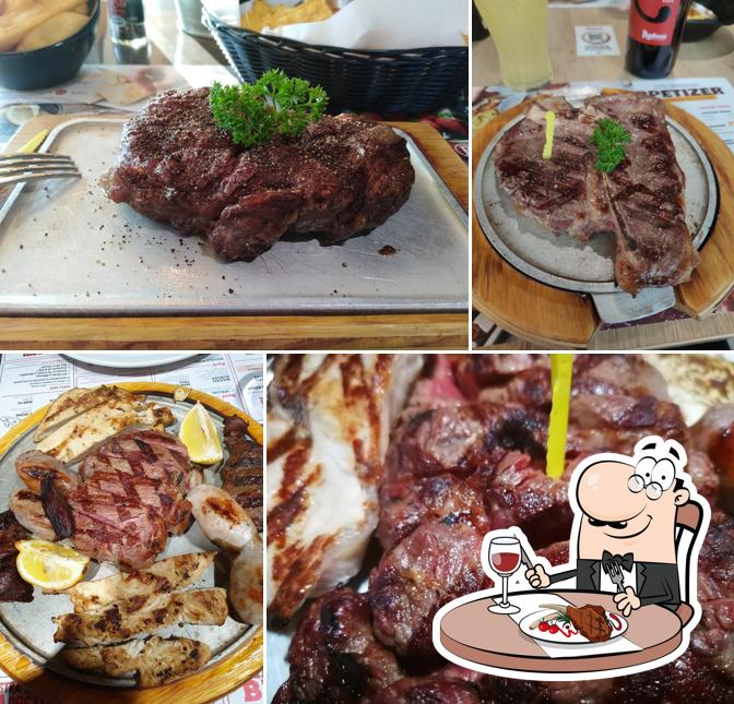 C'è un'ampia scelta di pasti per gli amanti della carne