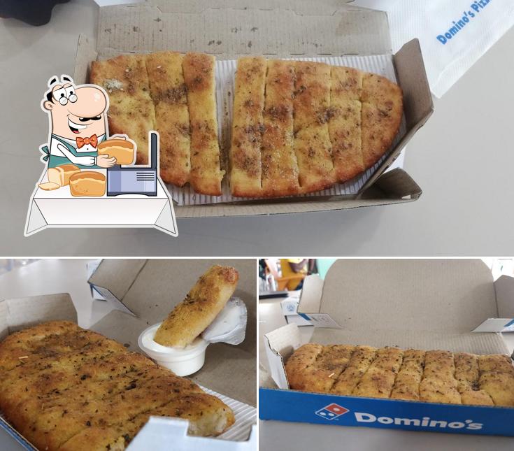 Garlic bread at Domino's Pizza