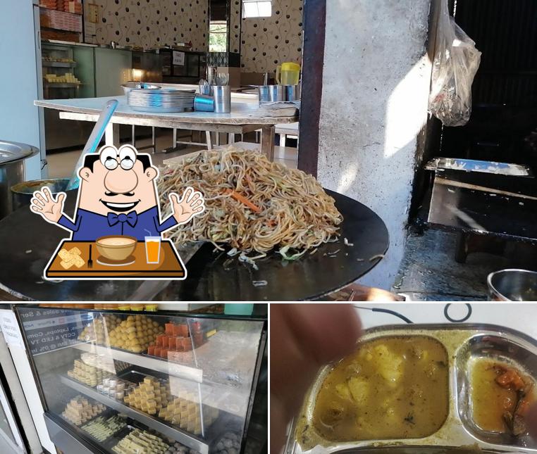 Clam chowder at Rajashree Sweets and Snacks