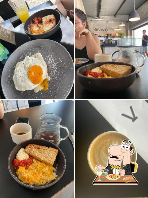 Platos en Aravo Café