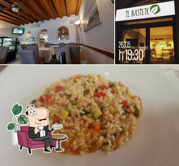 Questa è la foto che presenta la interni e cibo di Mamma Mia