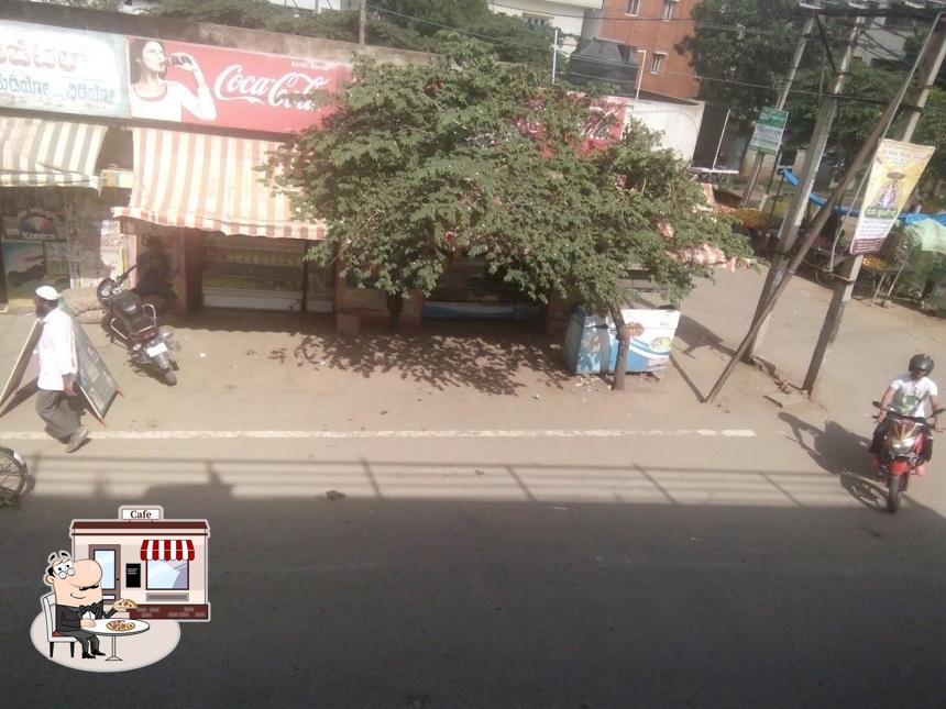 The exterior of New Indian Bakery, Ganapathi Nagar, Rajgopal Nagar Main Road
