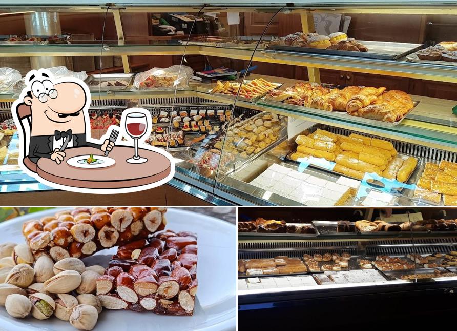 Cibo al Pasticceria Carli Lamporecchio