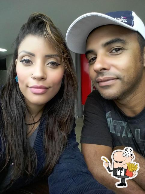 Peça batatas fritas no Restaurante Vitória