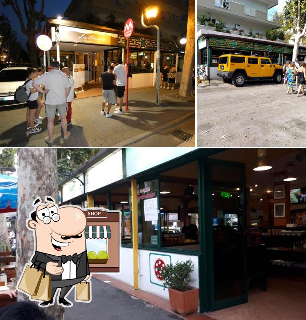 La foto di esterno e interni da Ristorante La Rustica