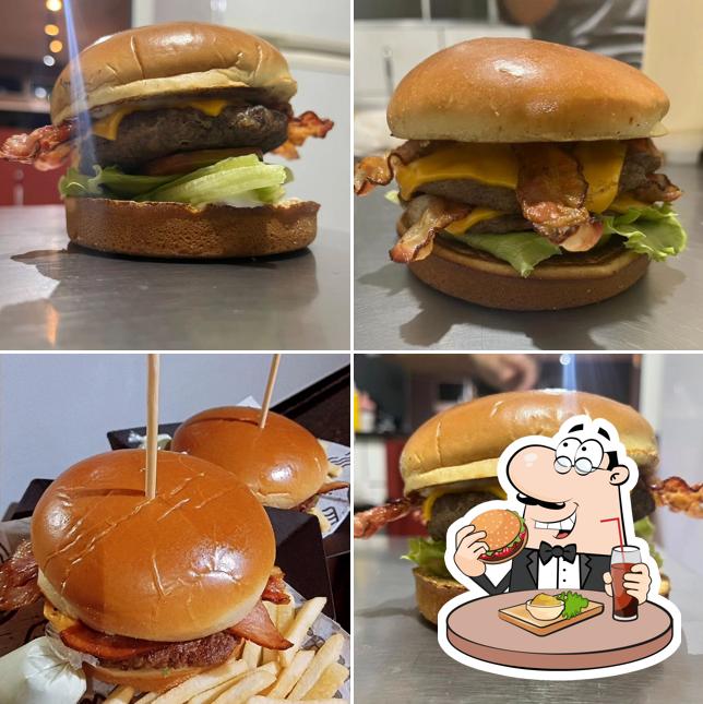 Hambúrguer em Bacanas Lanches