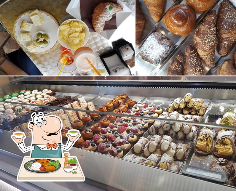 Cibo al Bar Pasticceria Dolci Momenti Specialità dolci siciliani