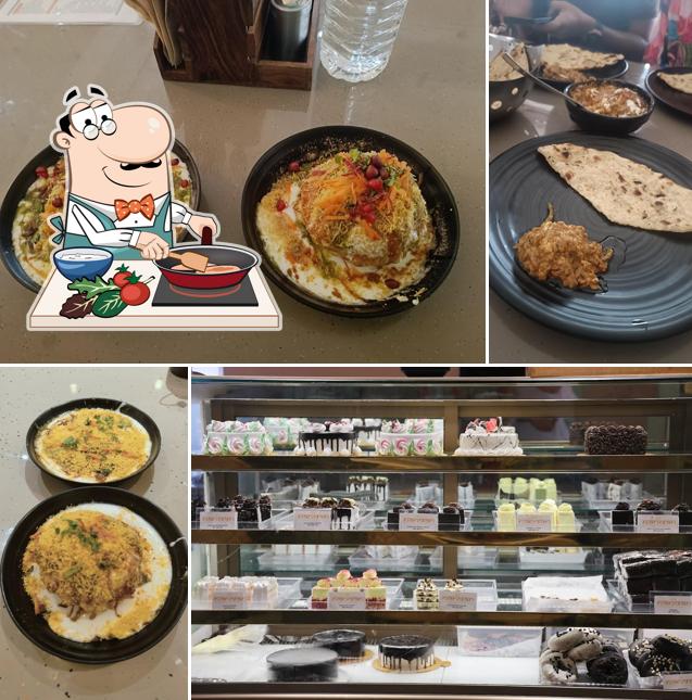 Chicken curry at NANDAN SWEETS AND SNACKS