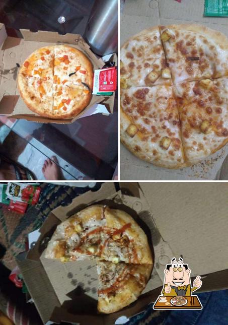 Pick pizza at Hot Pizza Express