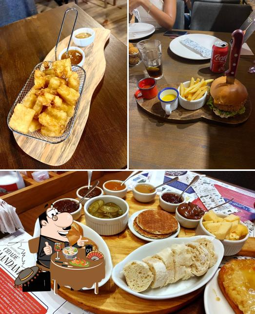 Platos en Zaandam-Boulevard Laçador