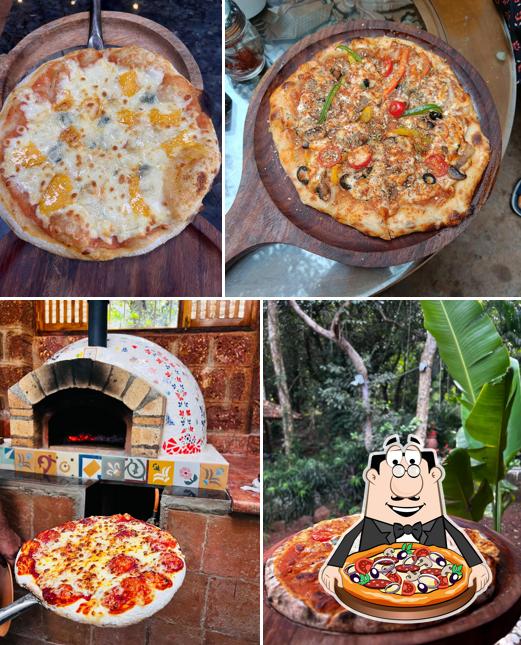 Order pizza at Jungle Café Goa