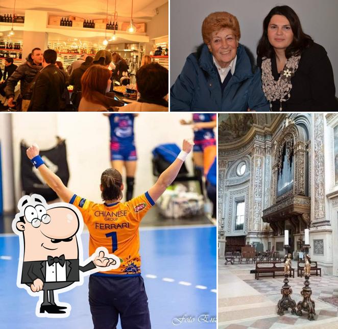 Wine House Lounge Coffee