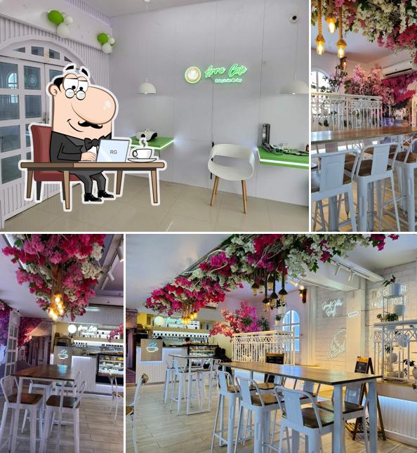 Check out how ARRA CAFE looks inside