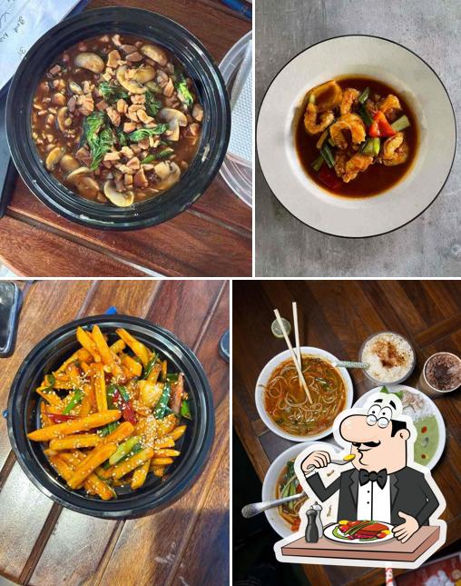 Food at Cafe Asian Street