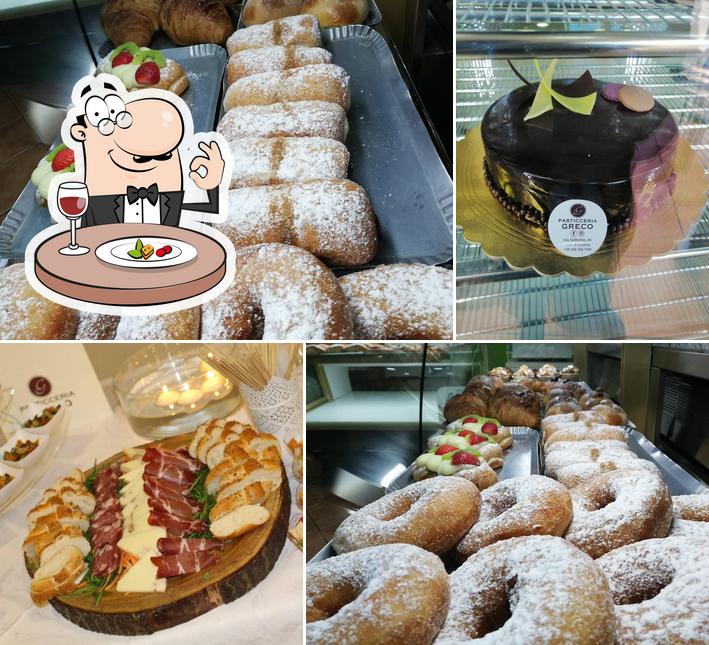 Platti al Pasticceria Greco