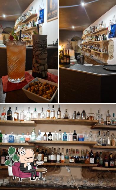 Siediti a un tavolo di The Alchemist Bar Bergamo