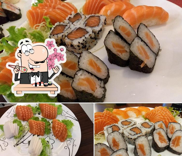 Presenteie-se com sushi no Heisei Restaurante