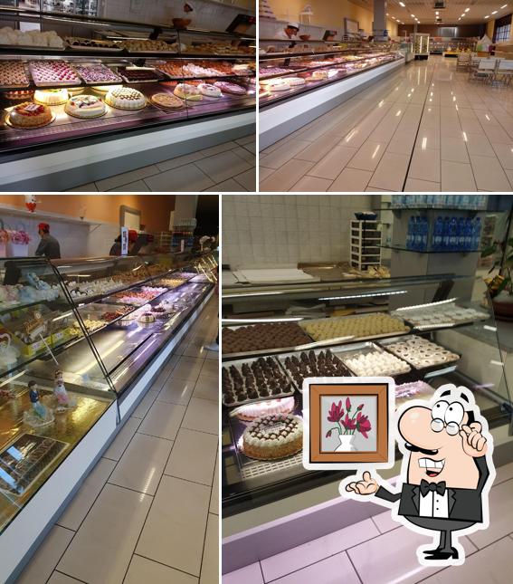 Dai un'occhiata agli interni di Pasticceria Montoli