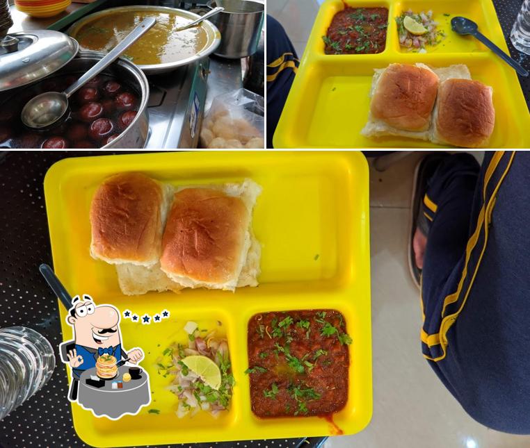 Food at Ridhi Sidhi Chat House