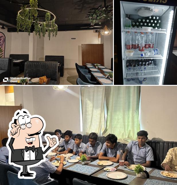 The interior of MAHARAJA FAMILY RESTAURANT AND MANDI